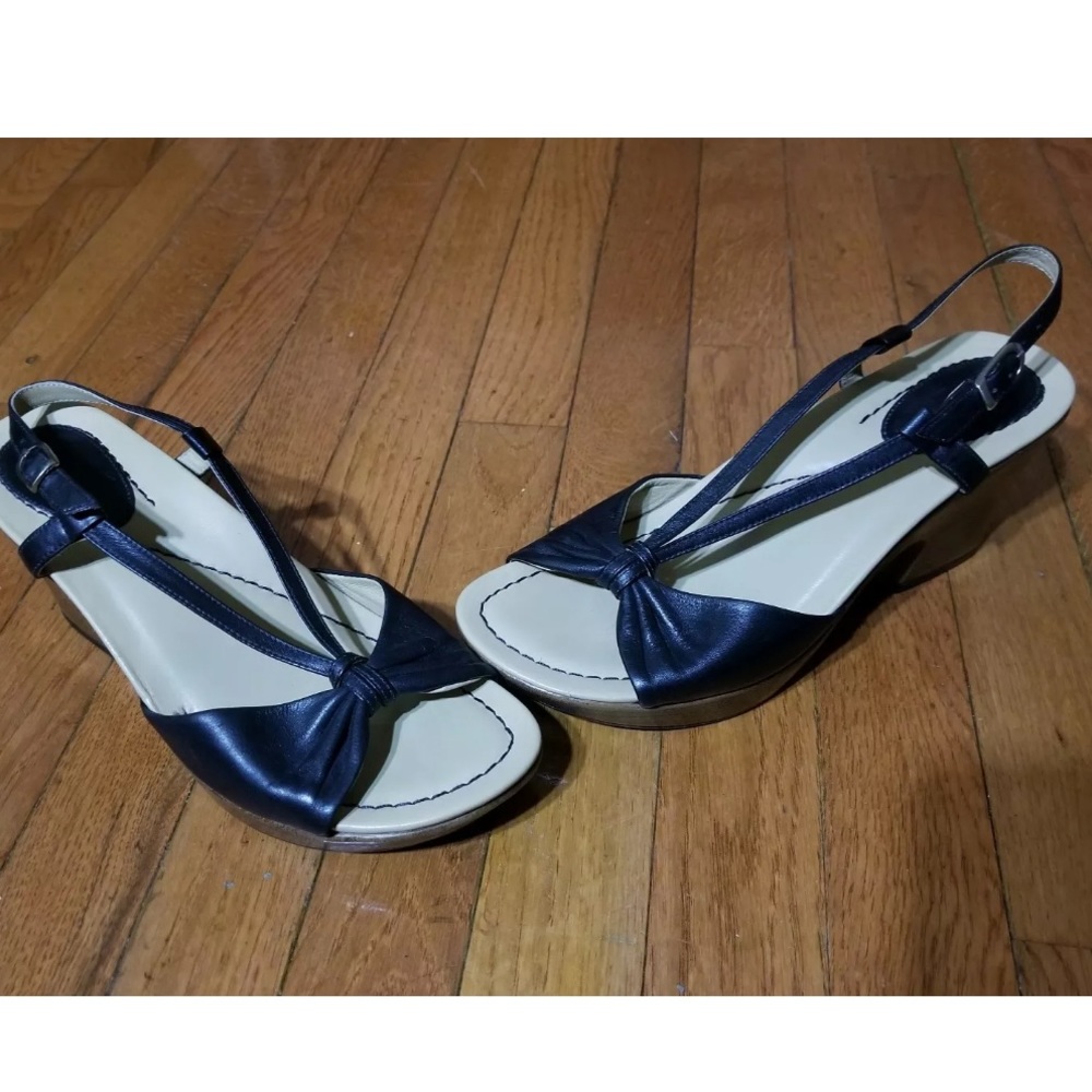 Dansko Naomi Leather Ankle Strap wedge Sandals